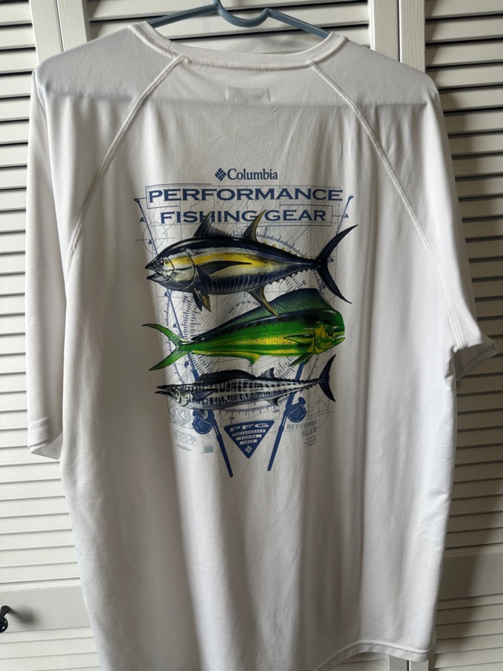Columbia White Short Sleeve Crew Performance Tee fishing shirt